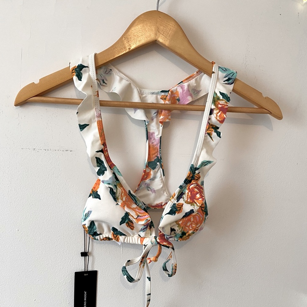 Brand New Vero Moda Bathingsuit Top